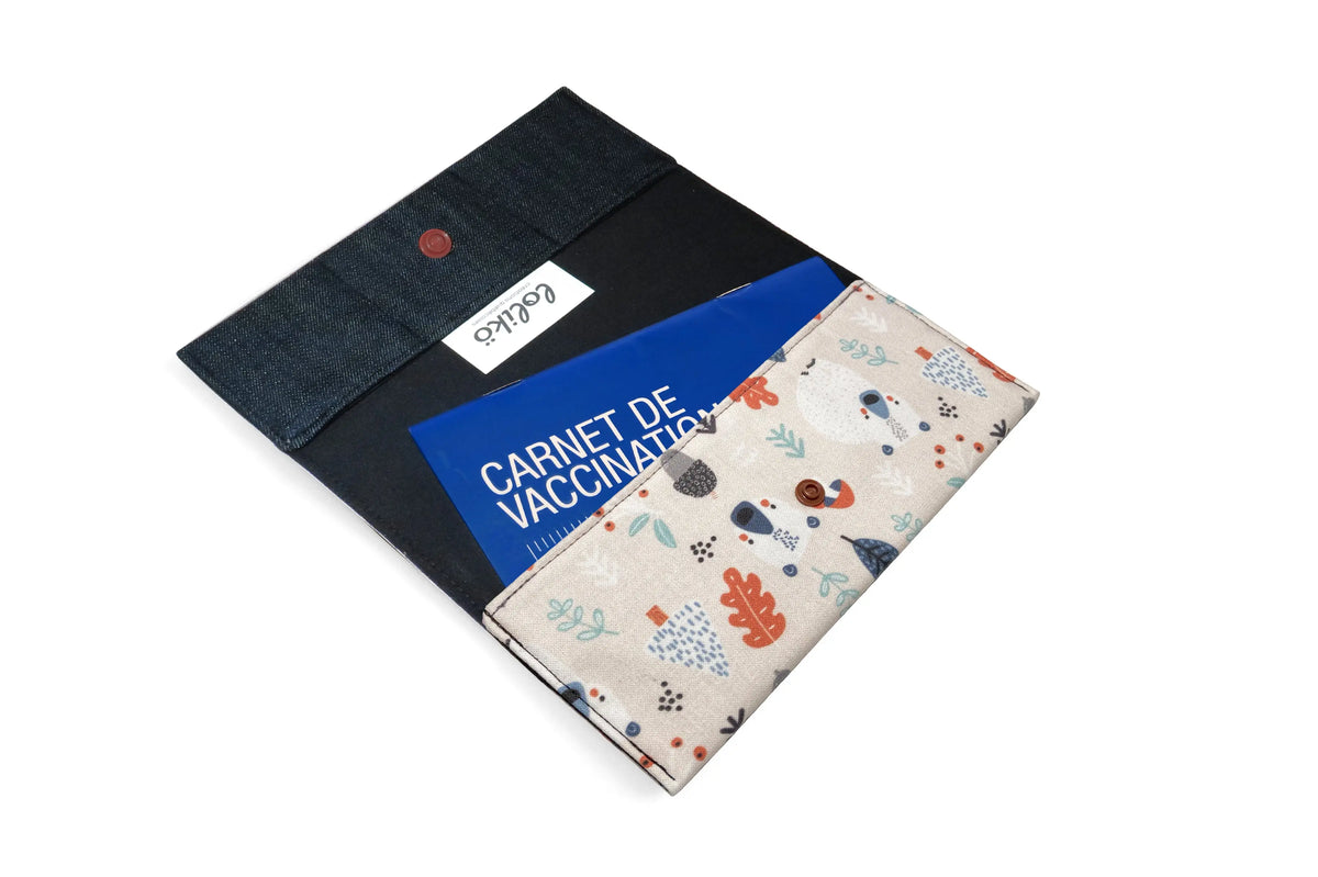 Protège carnet de santé personnalisé Lolikö Vie de chalet Lolikö